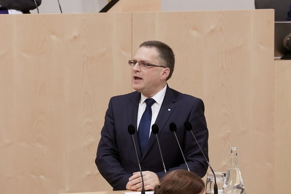 Woeginger_Regierungserklaerung.jpg